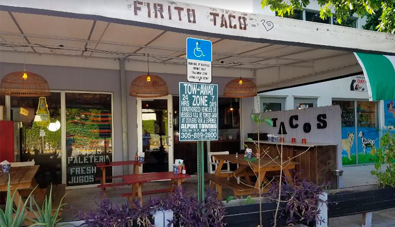 Taquería-Frito-Taco-en-Miami-Florida