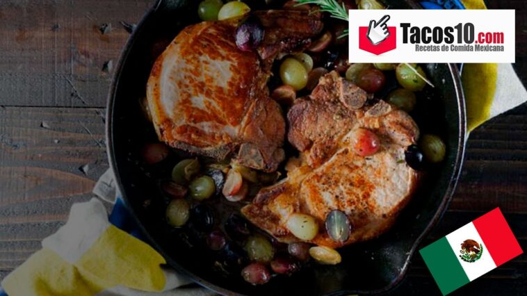 Cerdo asado con castañas y uvas