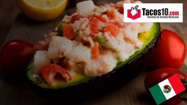 Aguacate con palitos de cangrejo