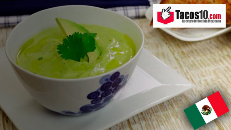 Sopa de aguacate fría