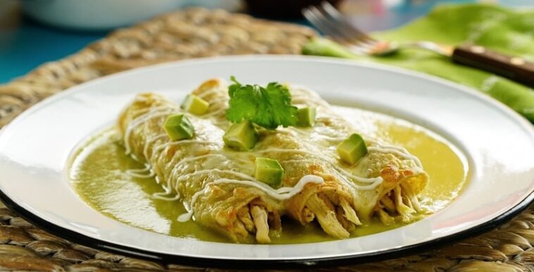 enchiladas suizas de pollo