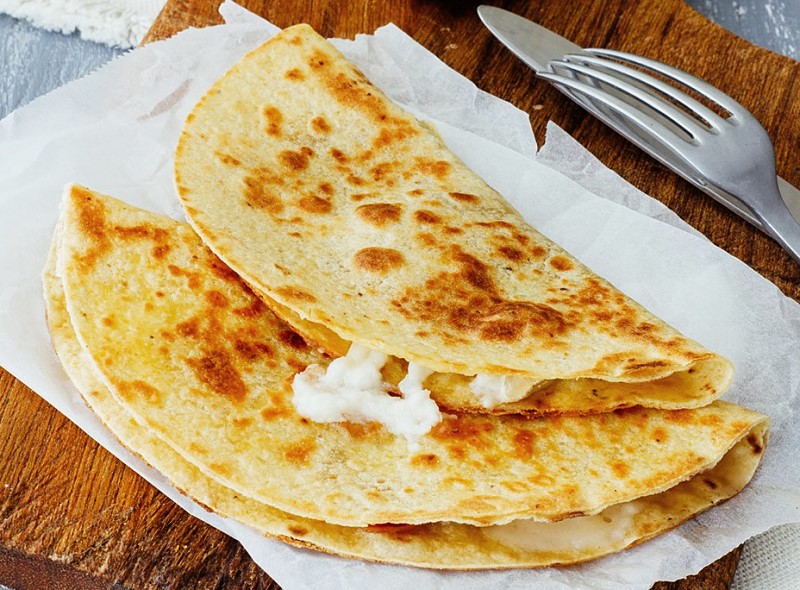 quesadillas de jamón serrano