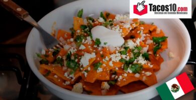 Chilaquiles en salsa chipotle