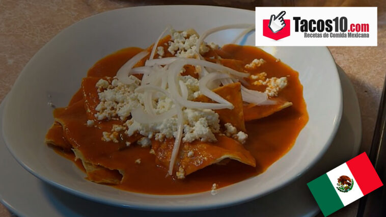 Chilaquiles en salsa guajillo