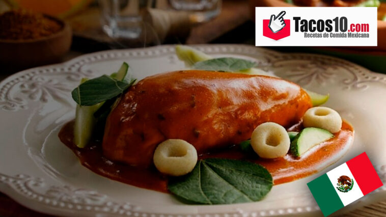 Mole amarrillo de pollo